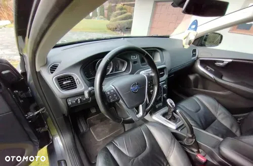 Volvo V40 - 8