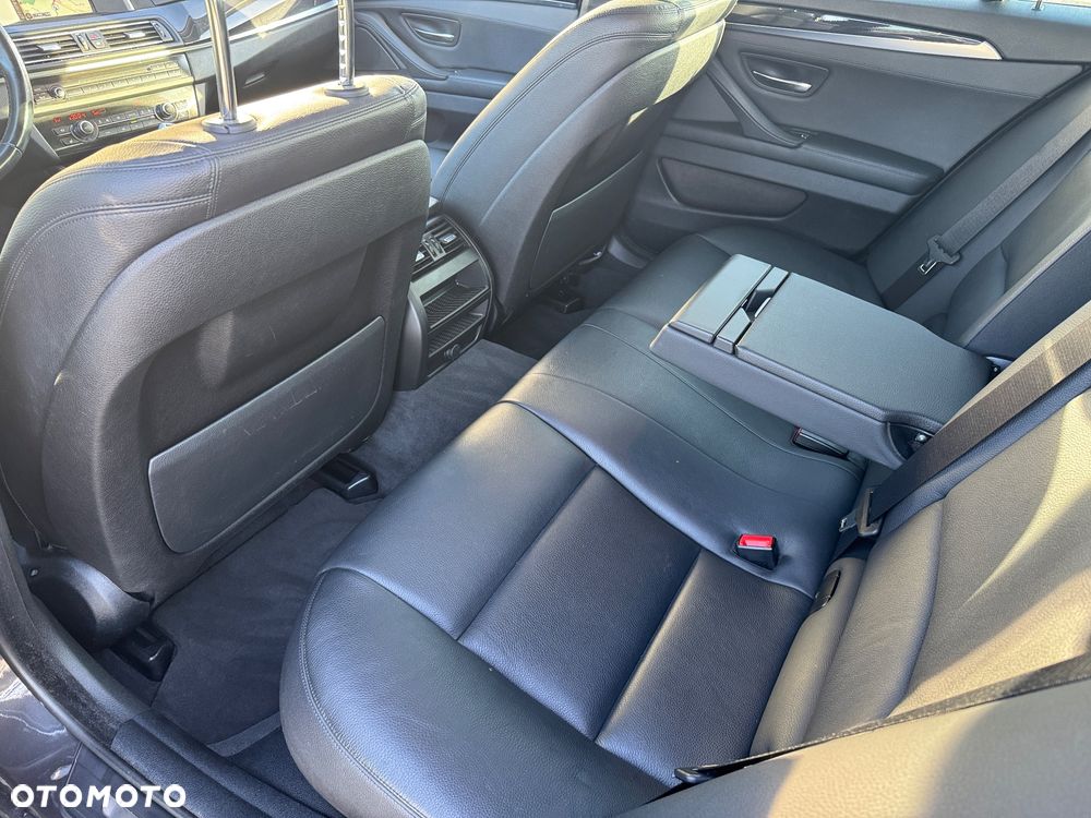 BMW Seria 5 520d xDrive Luxury Line - 22