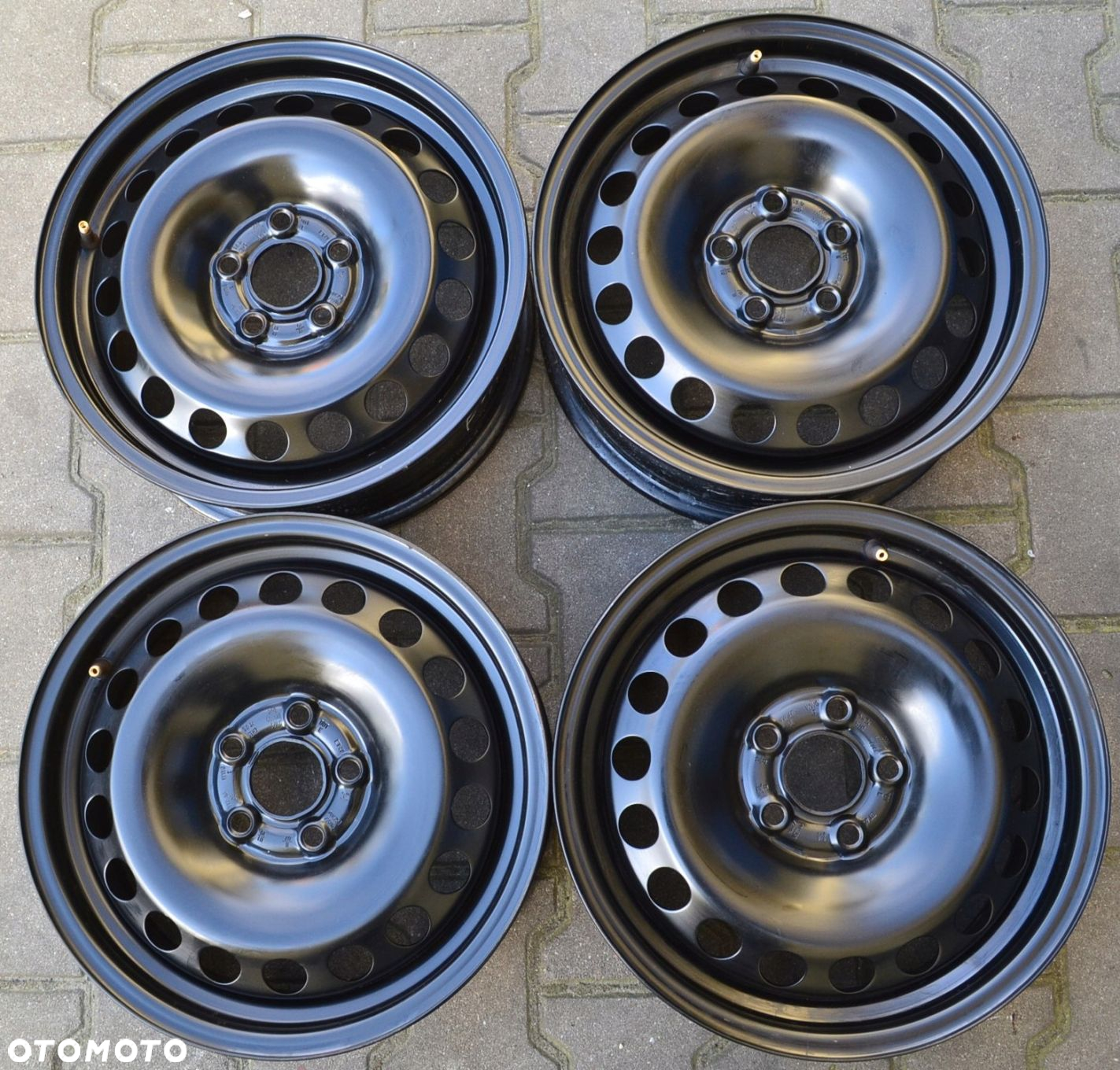 FELGA STAL OEM VW SKODA 5x100 5,5J15 ET 40 F-174 - 3