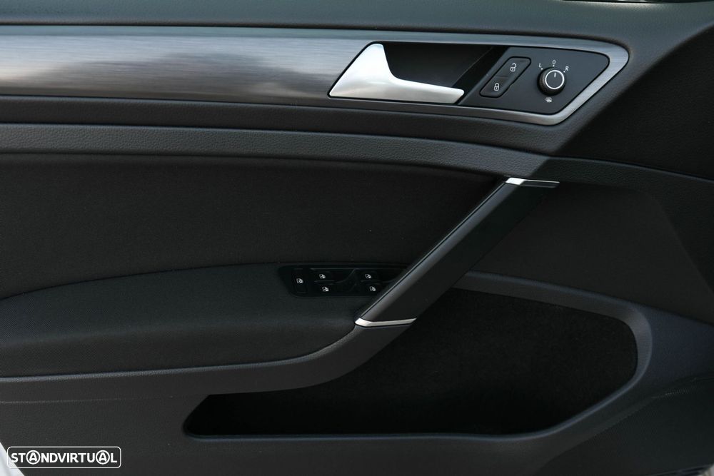 VW Golf 1.6 TDI Confortline - 18