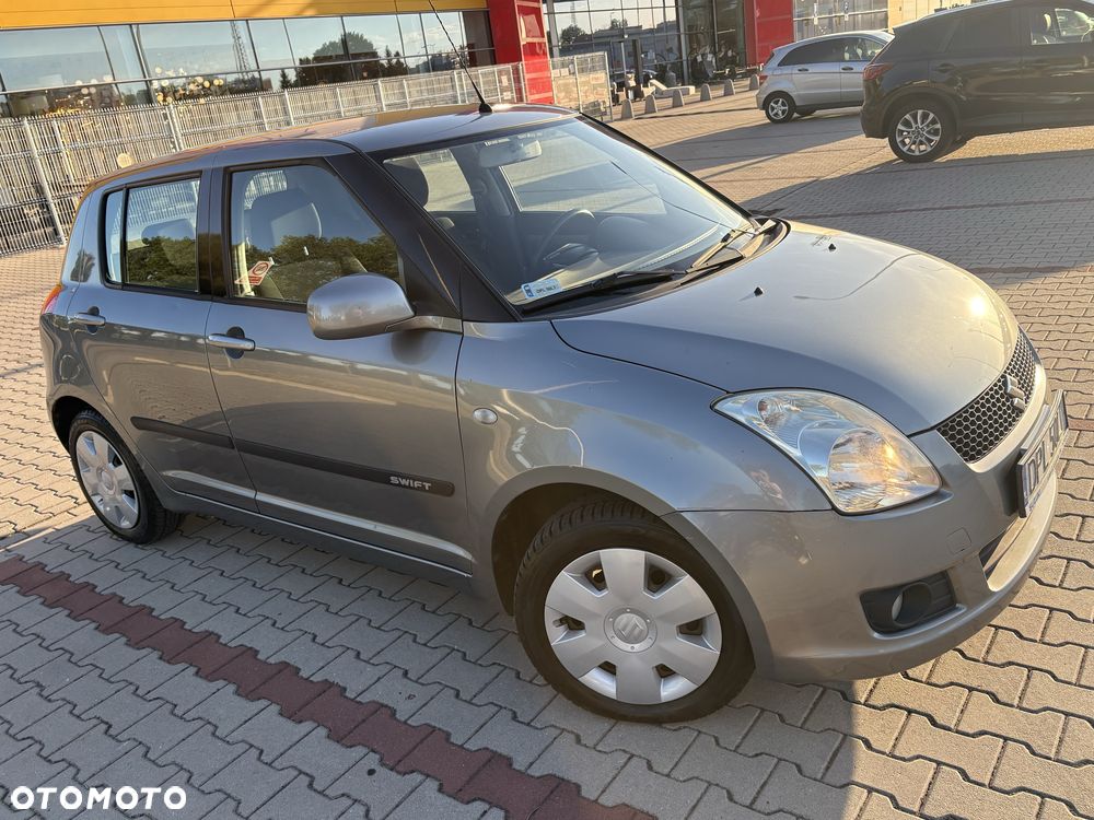 Suzuki Swift - 2