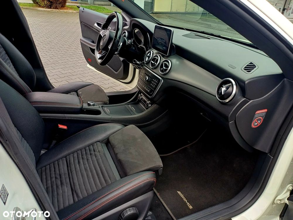 Mercedes-Benz CLA 200 7G-DCT AMG Line - 9