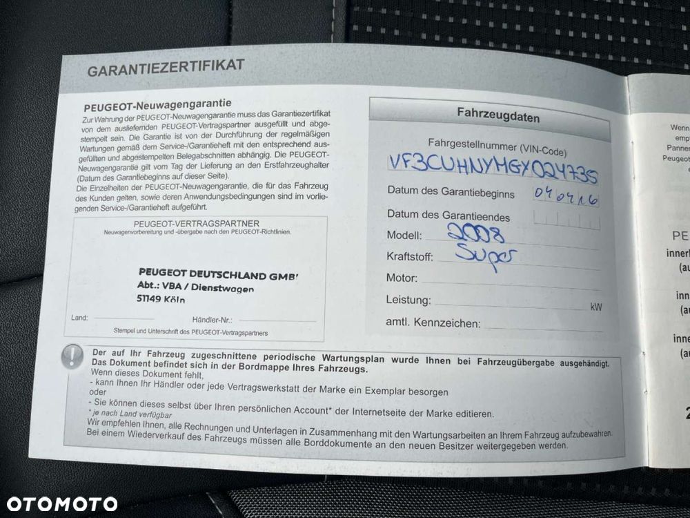 Peugeot 2008 1.2 Pure Tech Allure S&S - 32