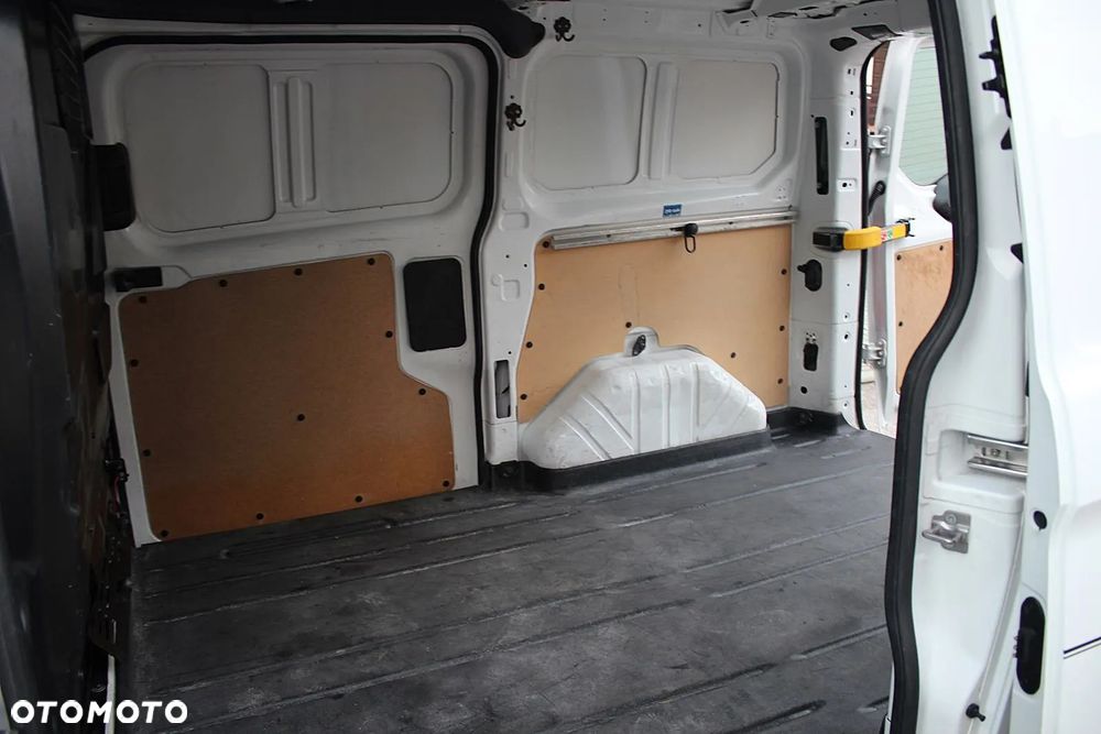 Ford Transit Custom - 11