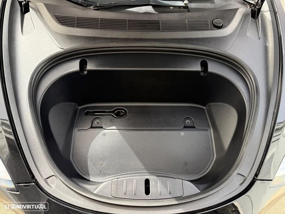 Tesla Model 3 Performance Dual Motor AWD - 27