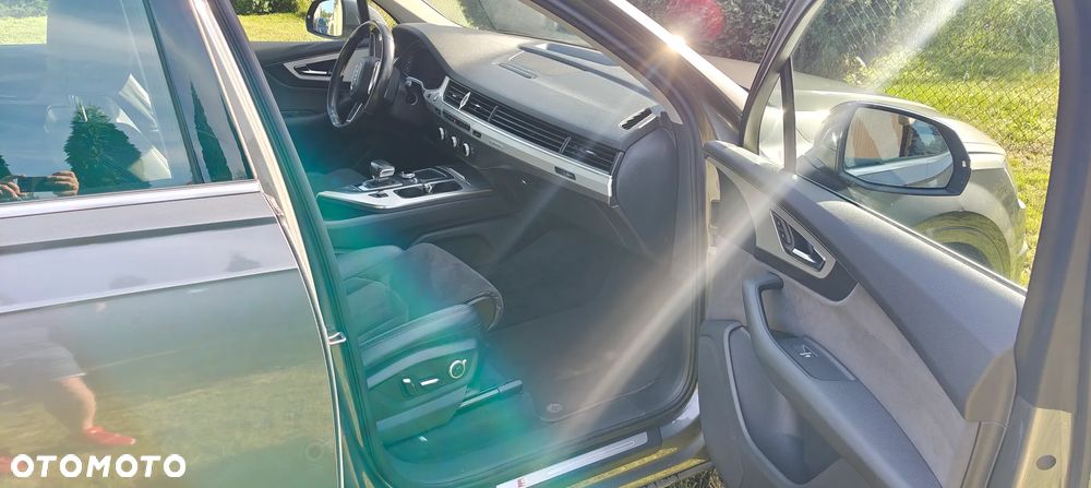 Audi Q7 - 8