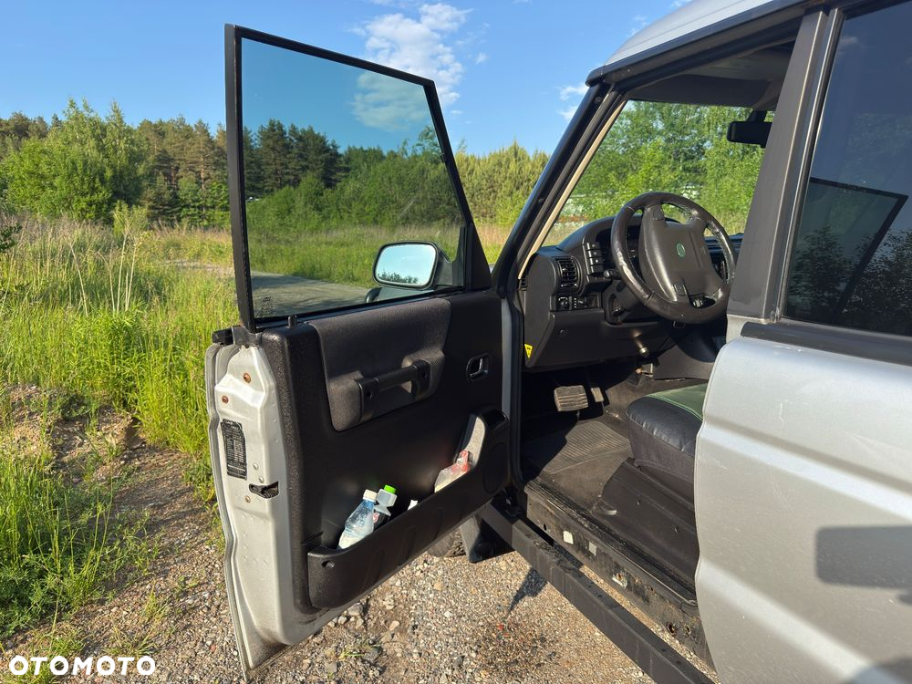 Land Rover Discovery - 25