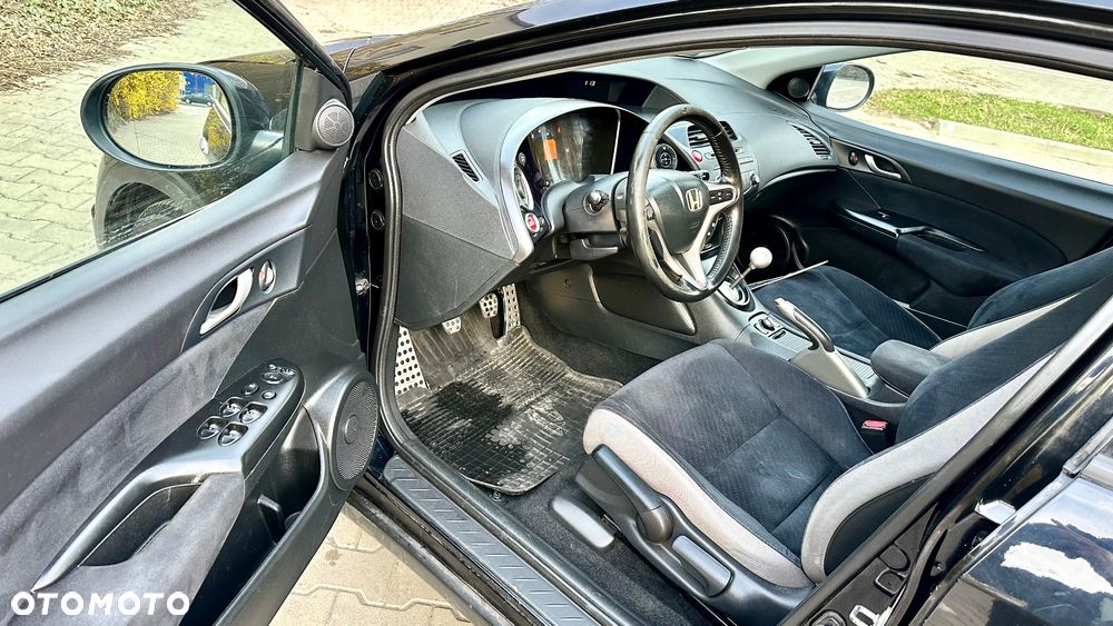 Honda Civic 1.8 Comfort - 9