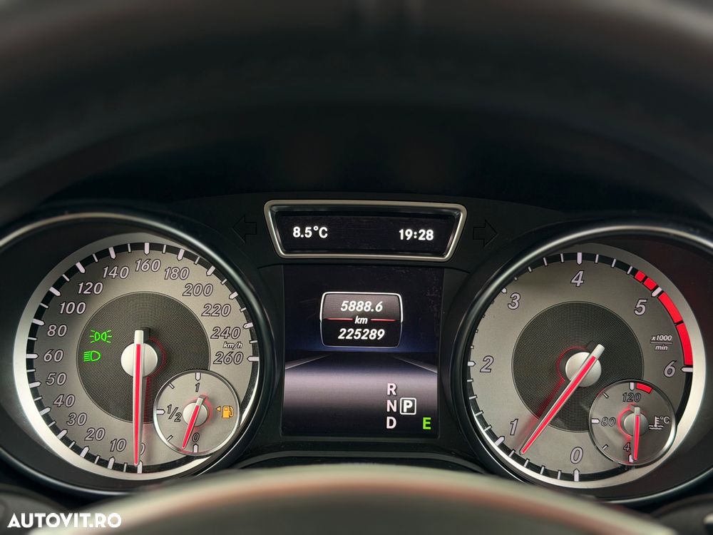 Mercedes-Benz CLA 220 d 7G-DCT AMG Line - 20