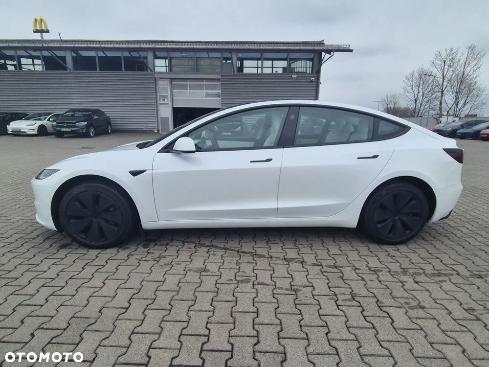 Tesla Model 3 Long Range RWD - 3