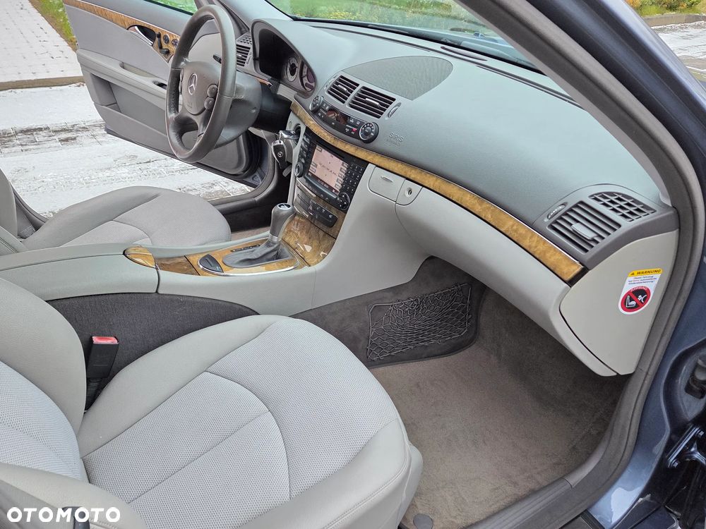 Mercedes-Benz Klasa E 320 CDI 4Matic Automatik Avantgarde DPF BusinessEDITION - 19