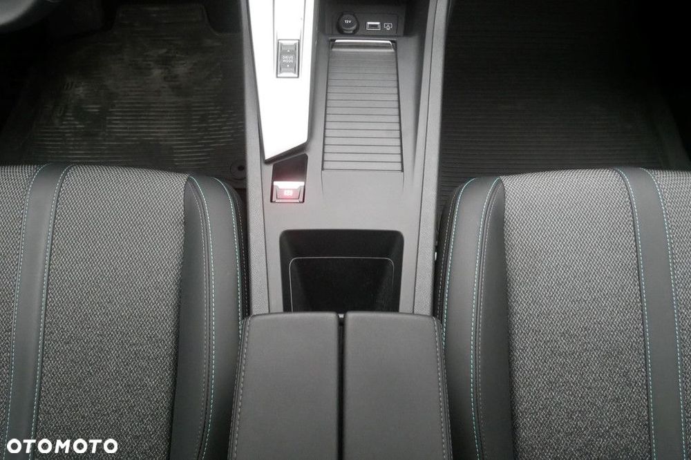 Peugeot 308 - 11
