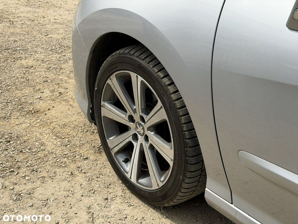 Peugeot 308 - 11