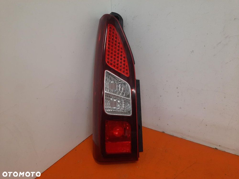 PEUGEOT PARTNER II 08-18 LAMPA TYŁ LEWA ZEWNĘTRZNA 9680545280 - 1