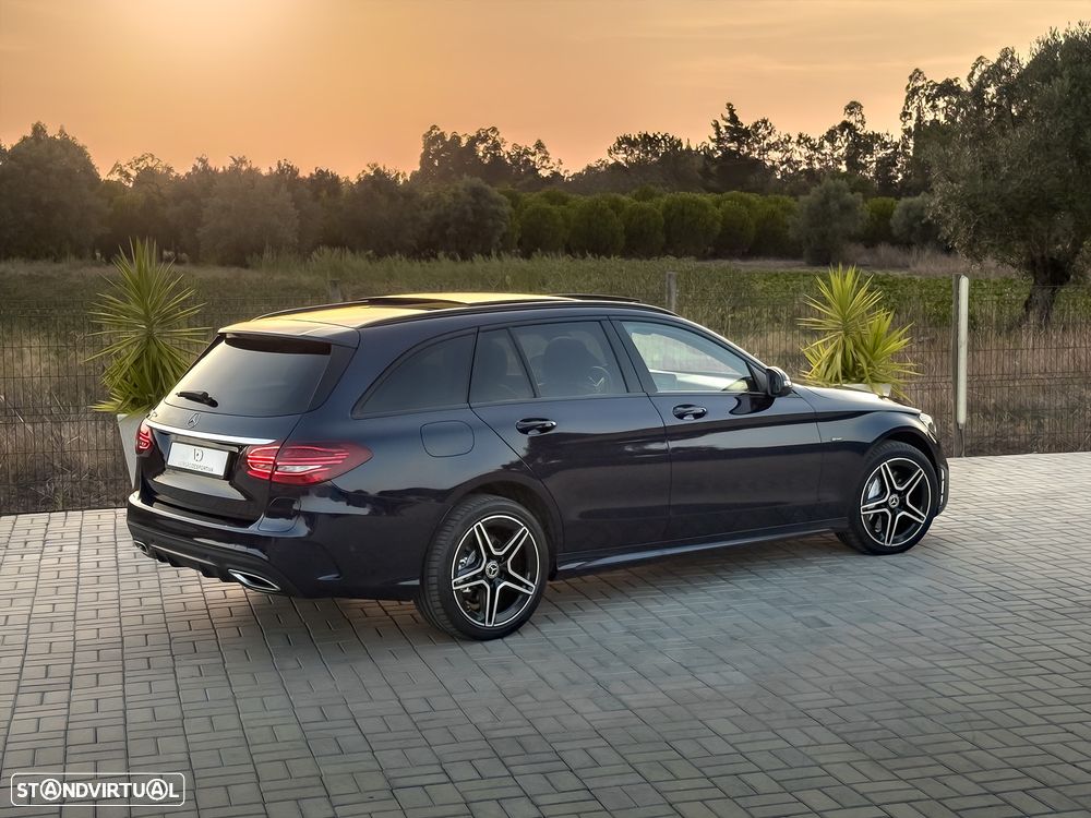 Mercedes-Benz C 300 de AMG Line - 2