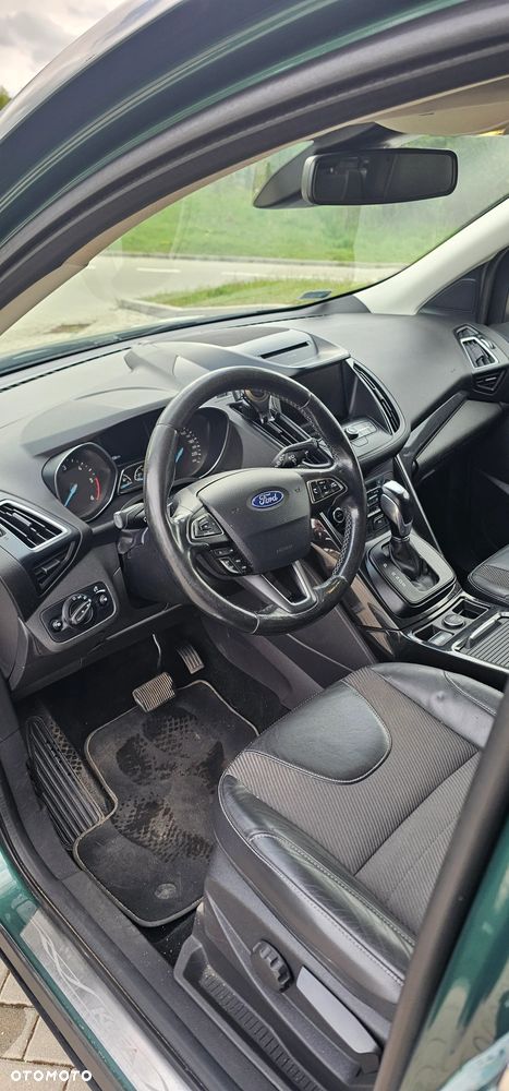 Ford Kuga - 17