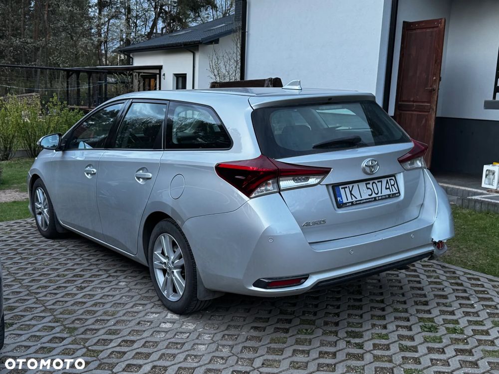 Toyota Auris 1.4 D-4D Active - 3