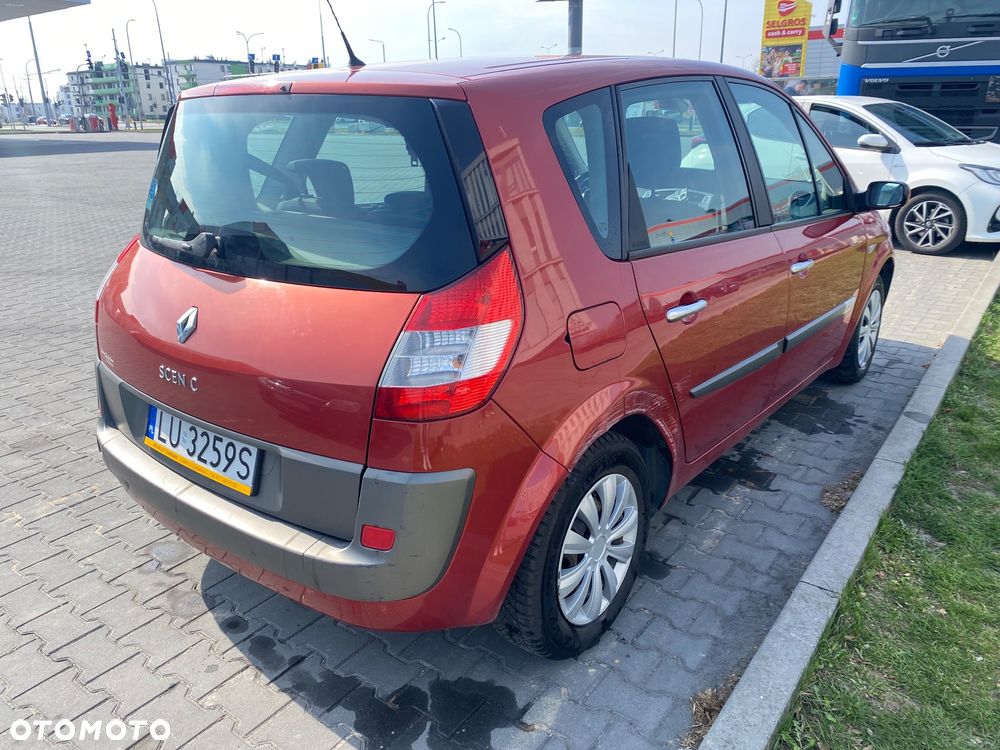 Renault Scenic 1.5 dCi Confort Authentique - 6