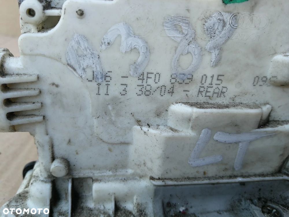 Audi A3 8P zamek drzwi lewy tył 4F0839015 8pin - 5
