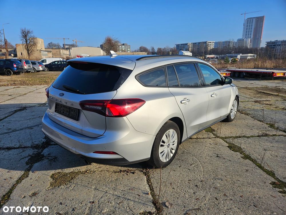 Ford Focus 1.5 EcoBlue Start-Stopp-System TITANIUM - 3