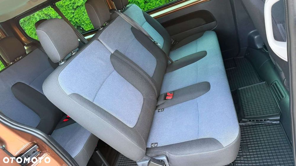 Opel Vivaro - 9
