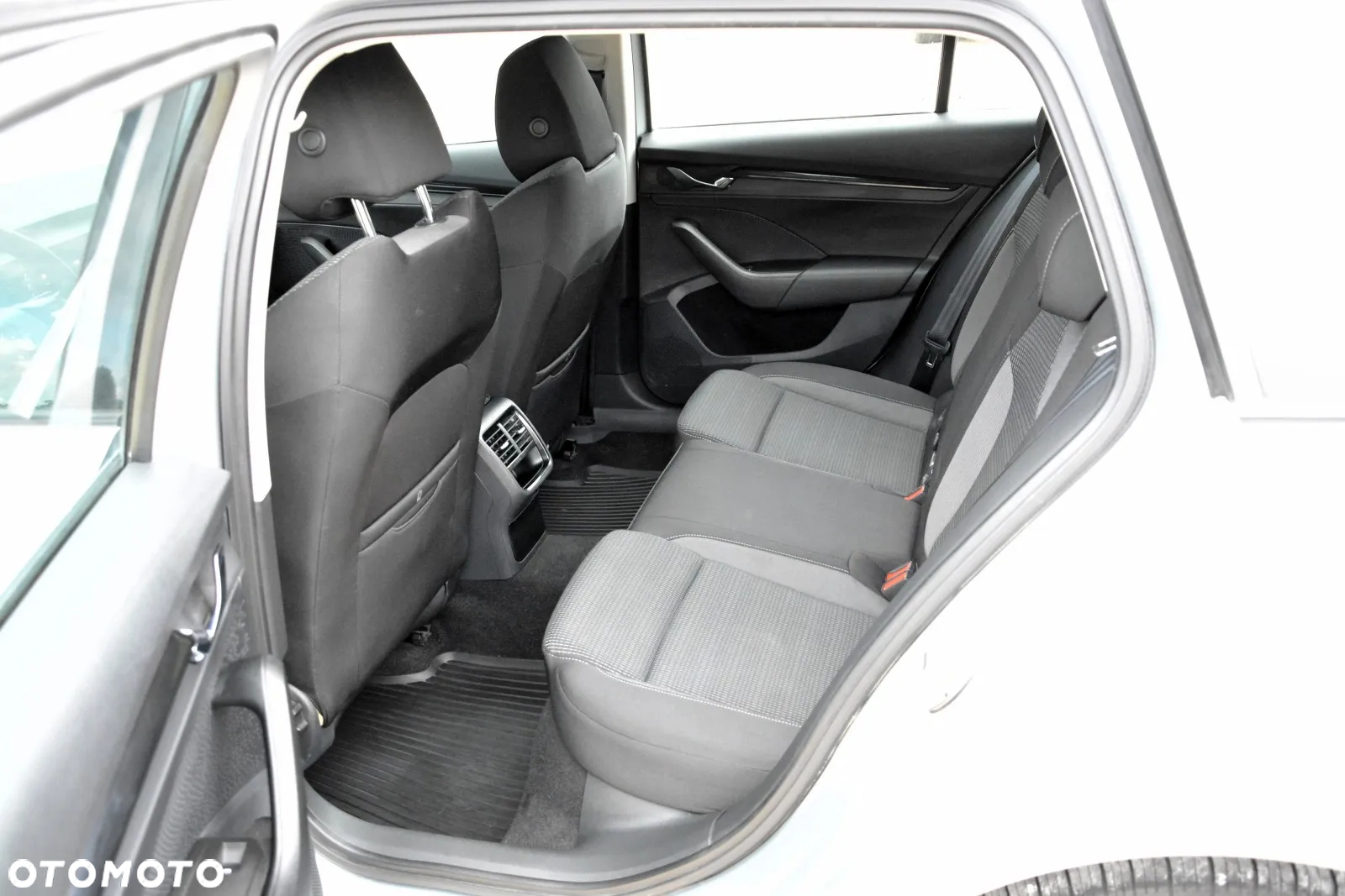Skoda Octavia 2.0 TDI Ambition - 29