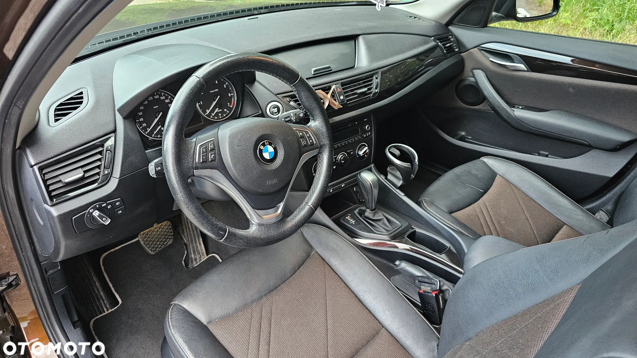 BMW X1 sDrive18i xLine - 11