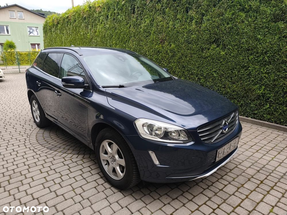 Volvo XC 60 D4 Geartronic Momentum - 4