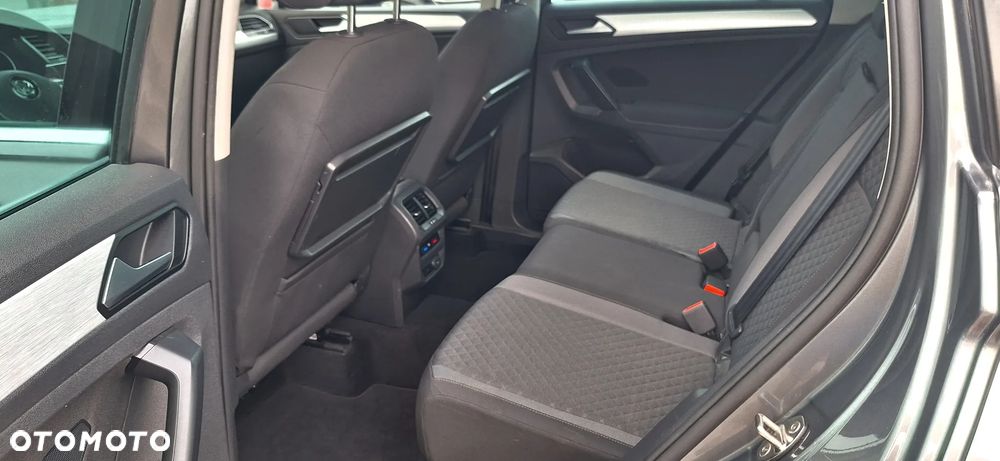 Volkswagen Tiguan - 14