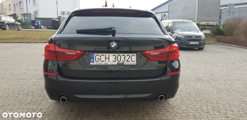 BMW Seria 5 520d M Sport Edition - 6