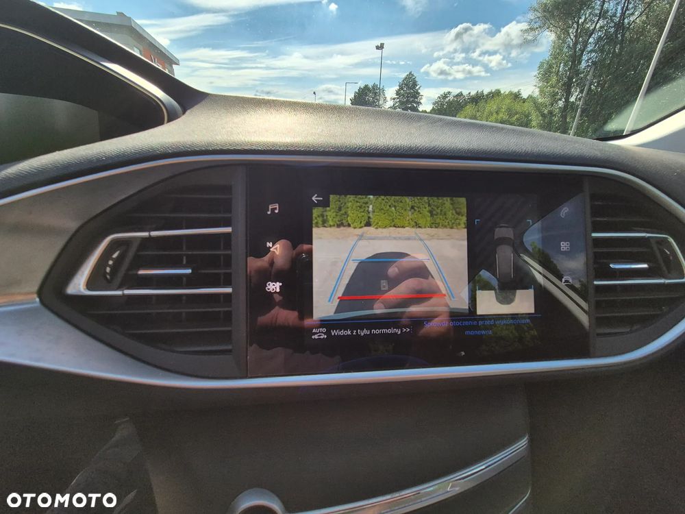 Peugeot 308 BlueHDi 130 EAT8 Allure Pack - 14