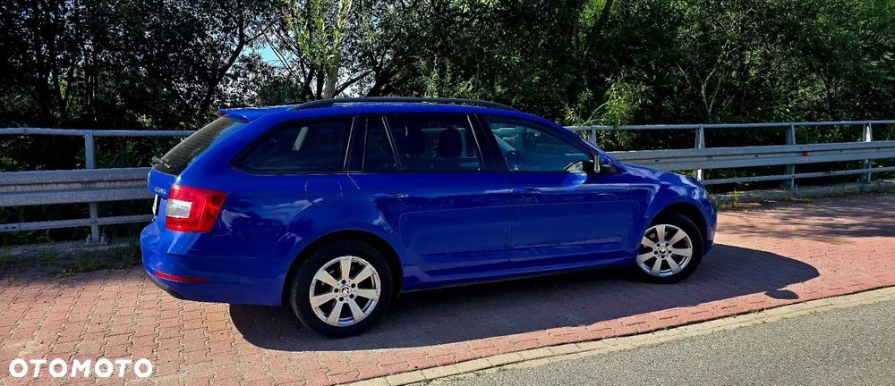 Skoda Octavia 1.6 TDI SCR Active - 2