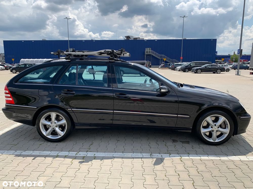 Mercedes-Benz Klasa C 350 T Avantgarde 4-Matic - 17
