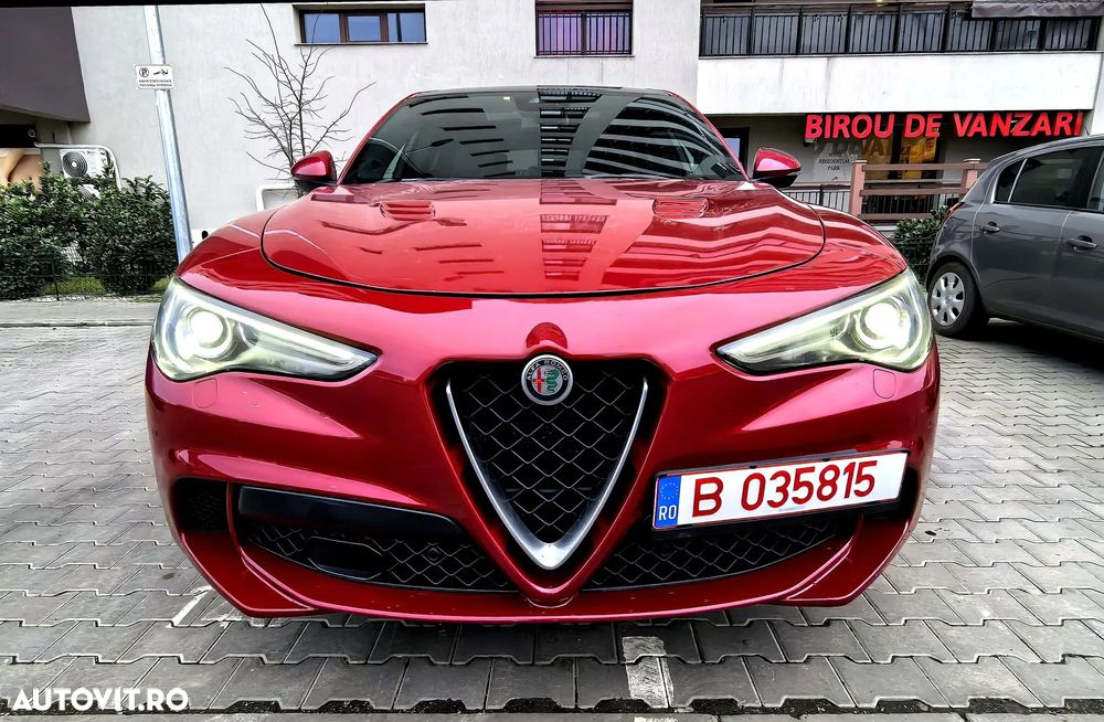 Alfa Romeo Stelvio 2.9 V6 Turbo AWD AT8 Quadrifoglio - 1