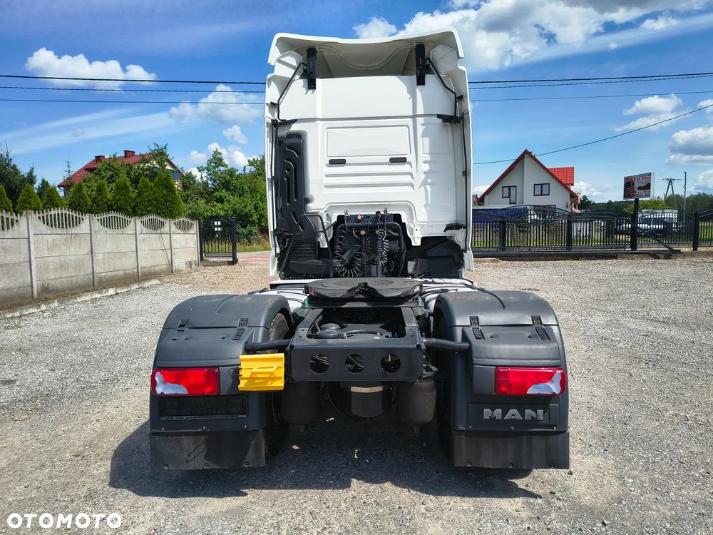 MAN - 8