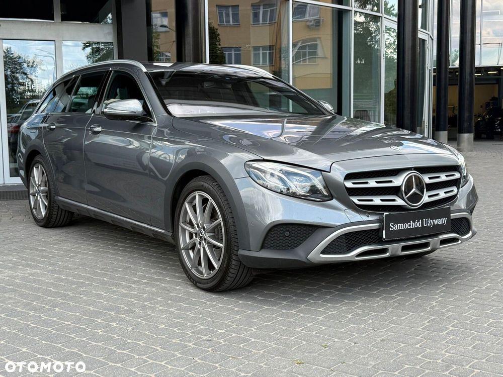 Mercedes-Benz Klasa E 220 d 4-Matic All-Terrain - 3