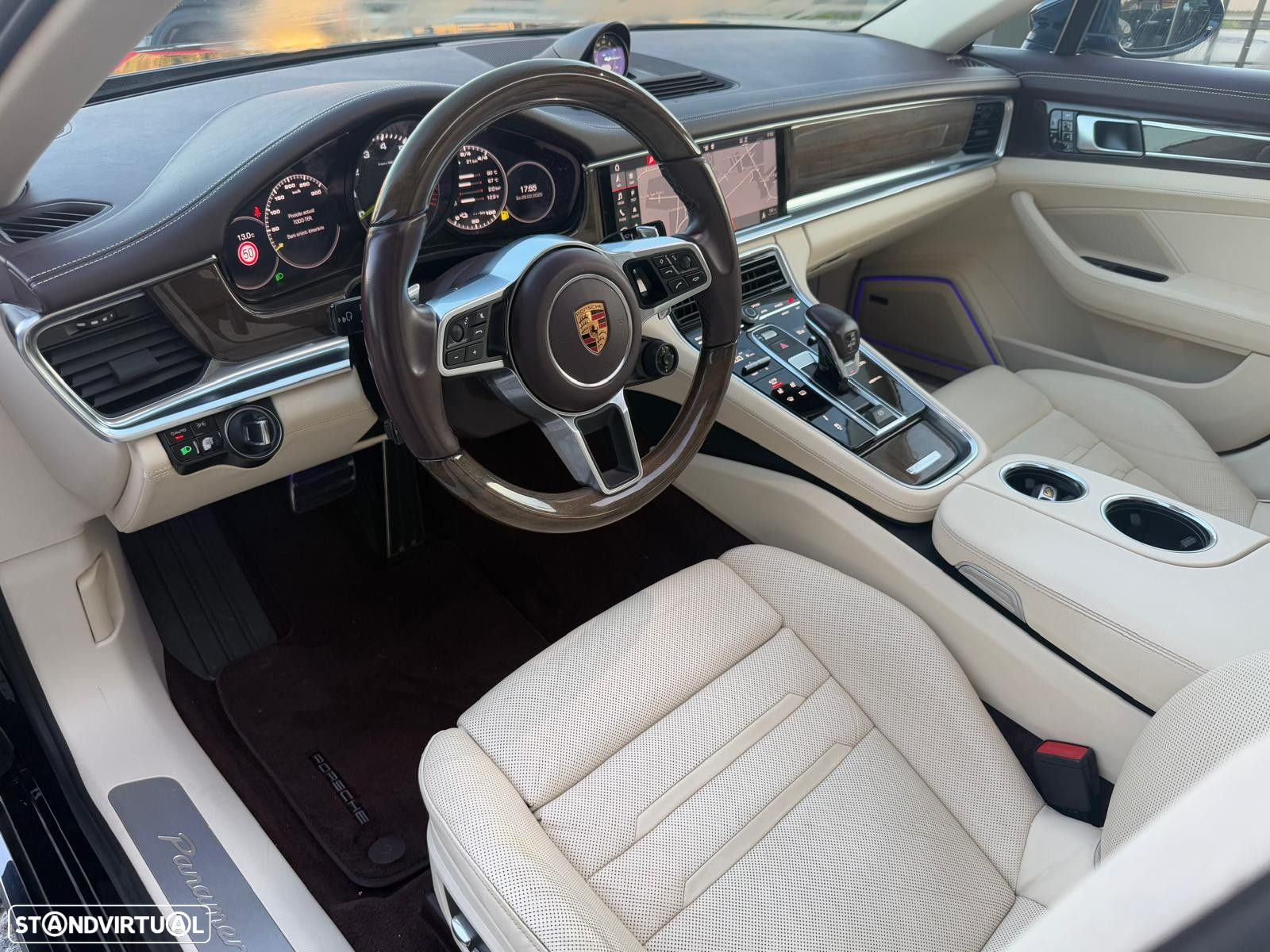 Porsche Panamera 4 E-Hybrid - 12