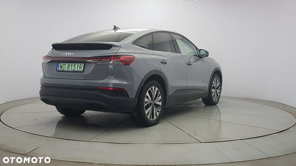 Audi Q4 e-tron - 7