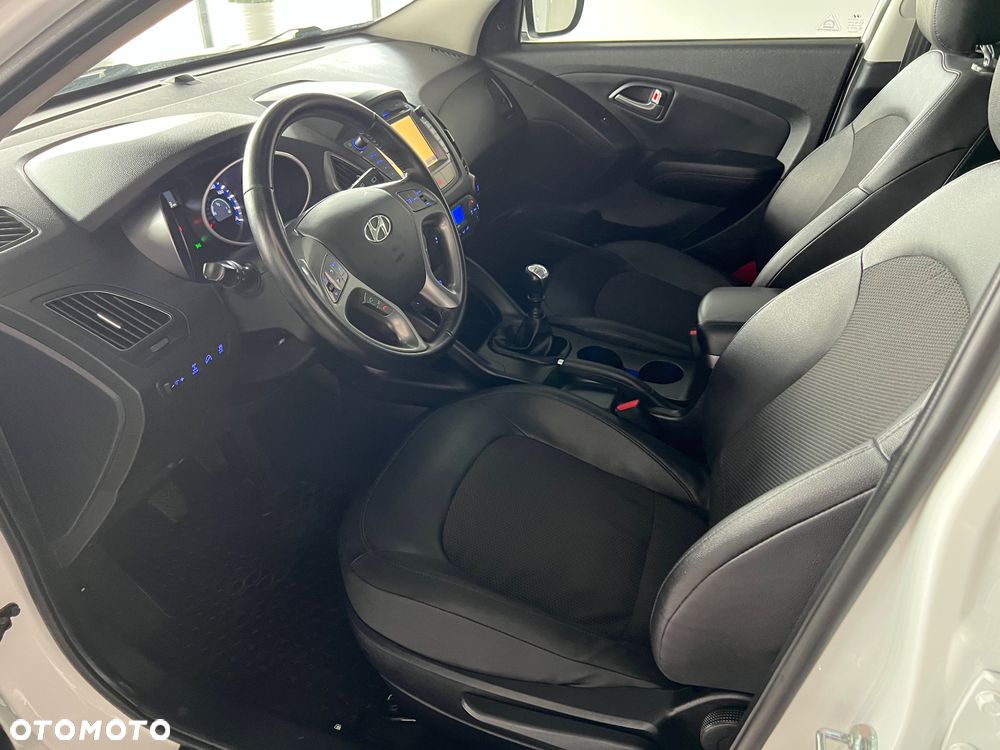 Hyundai ix35 - 11