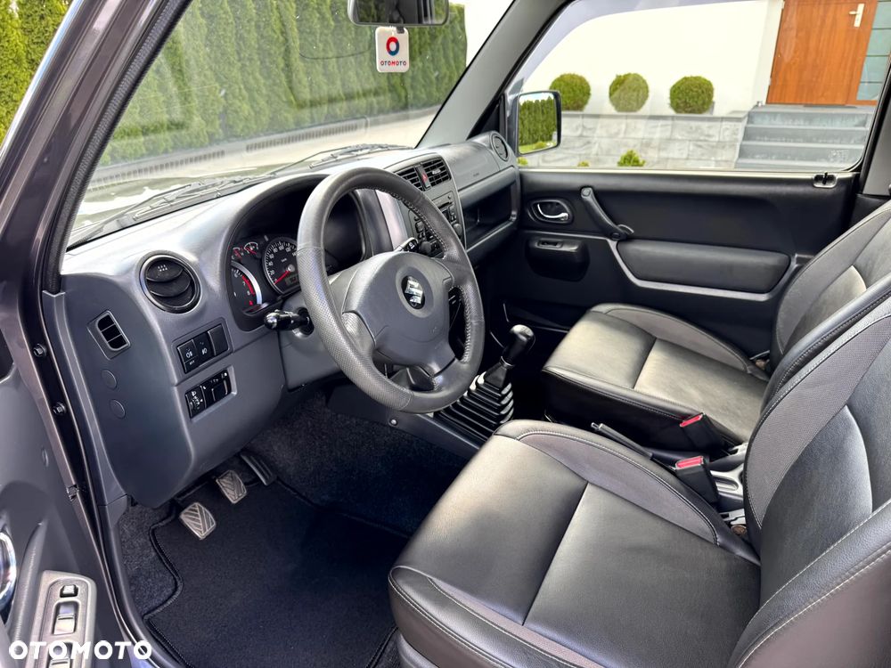 Suzuki Jimny - 12