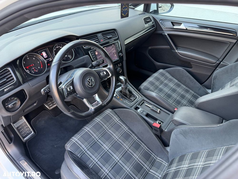 Volkswagen Golf 2.0 TDI DSG GTD - 28