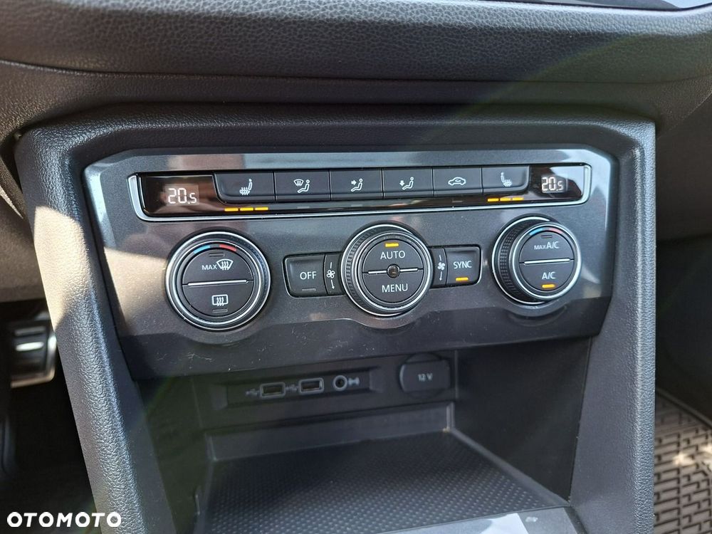 Volkswagen Tiguan 2,0 TSI OPF 4Motion DSG R-Line - 24