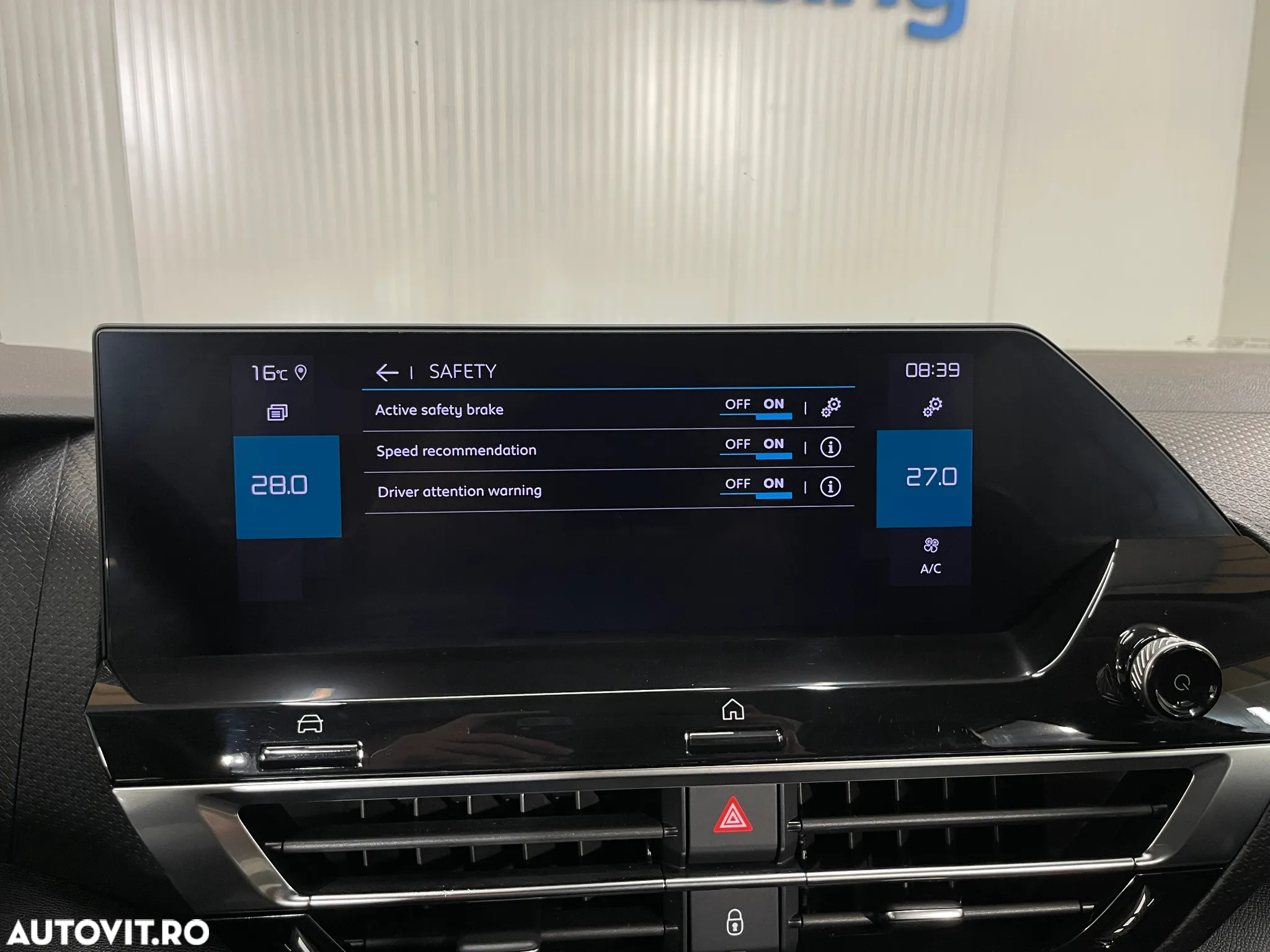 Citroën C4 BlueHDi 130 Stop&Start EAT8 FEEL PACK - 18