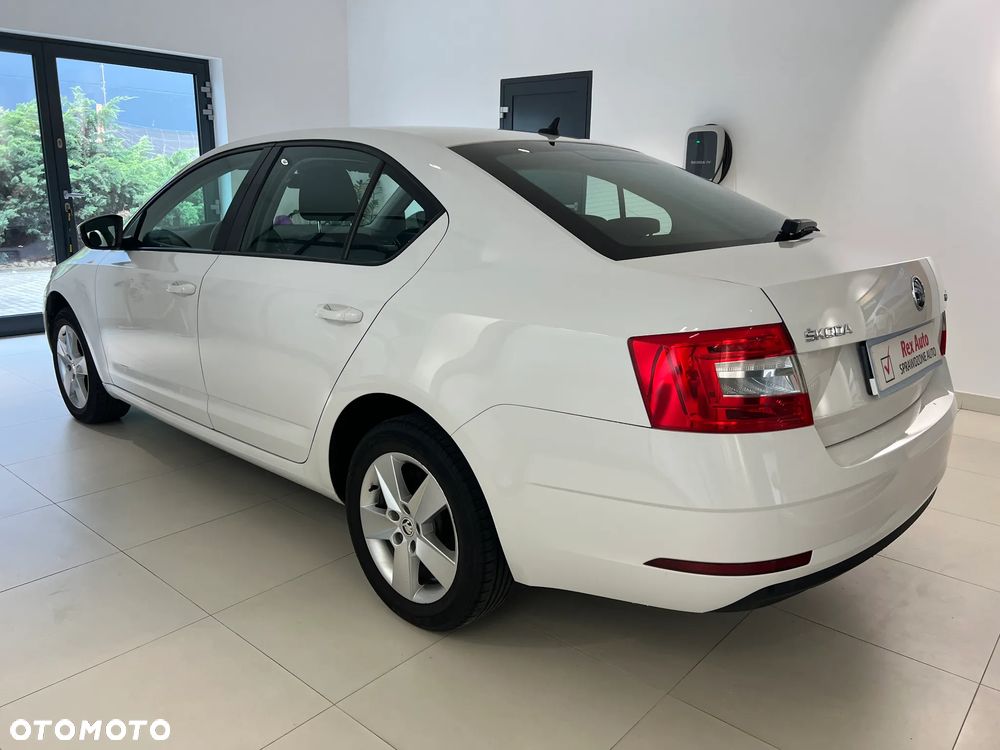 Skoda Octavia 1.6 TDI SCR Ambition - 6