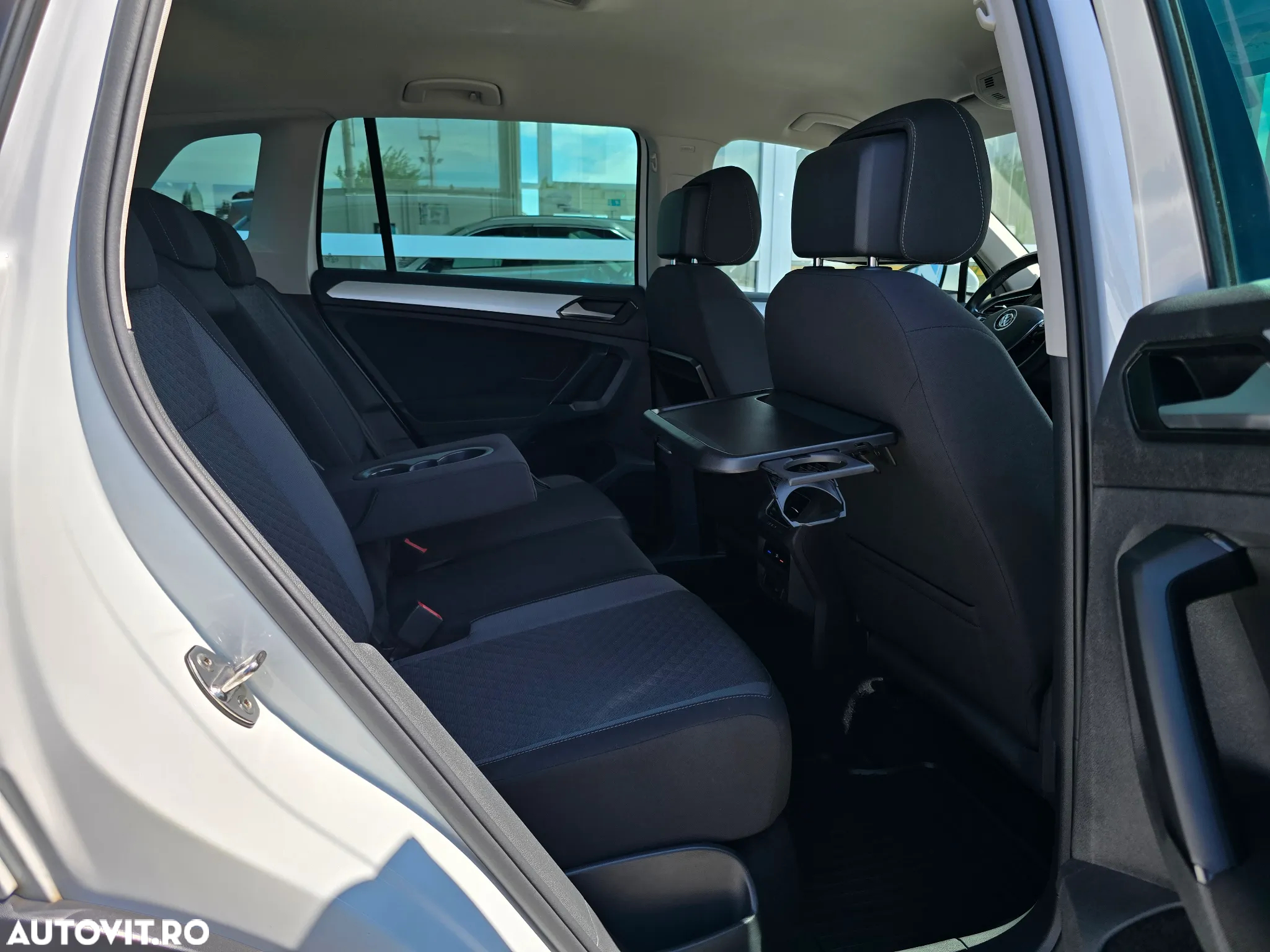 Volkswagen Tiguan 2.0 TDI SCR 4MOTION DSG R-Line - 12