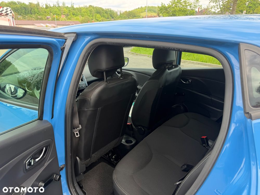 Renault Clio TCe 90 Limited - 16