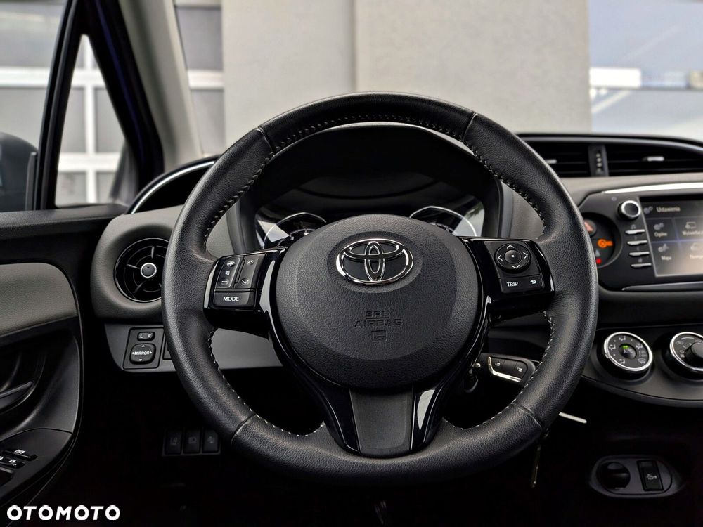 Toyota Yaris 1.0 Premium - 19