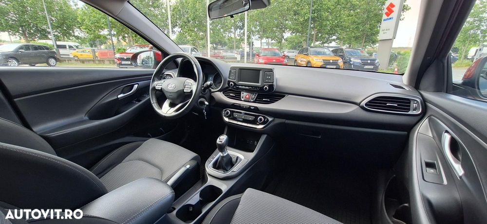 Hyundai i30 1.4 MPi 5DR M/T ISG Comfort - 9