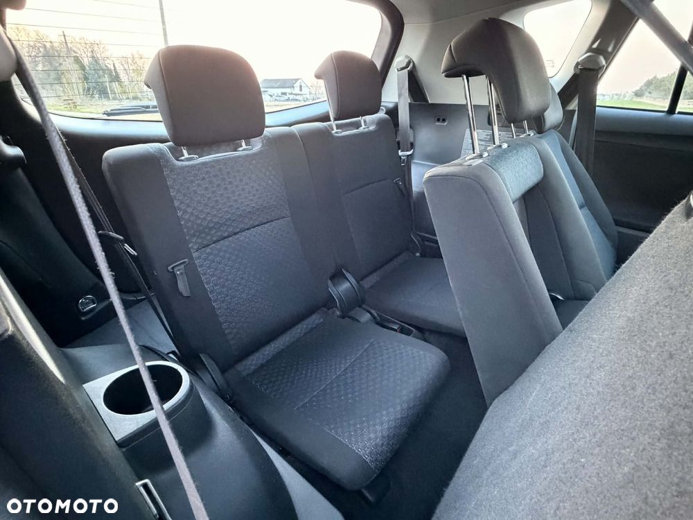 Toyota Verso 2.0 D-4D Sol SW 7os - 16