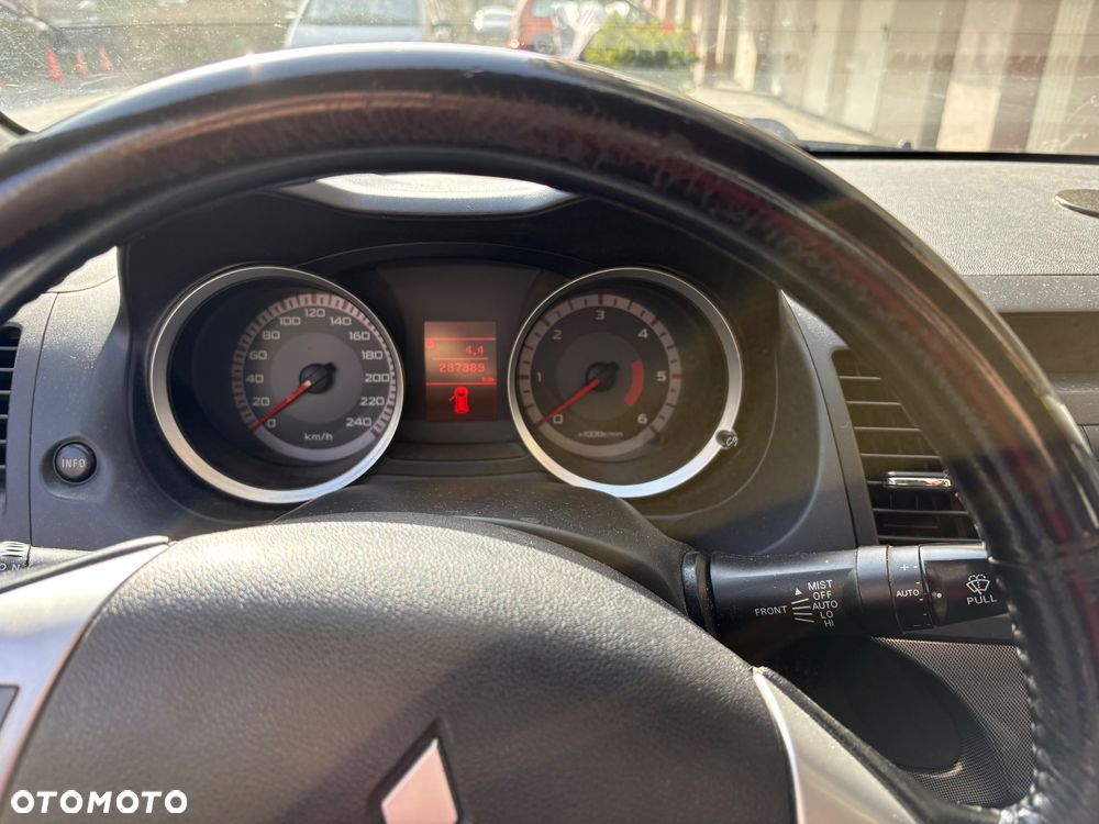 Mitsubishi Lancer 2.0 DI-D Intense - 3